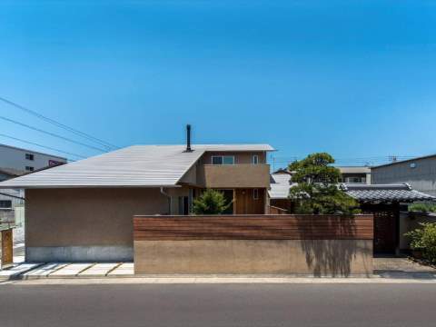 風、光、自然と共に暮らすやさしい住まい。