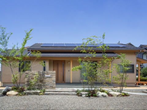 性能にこだわったナチュラルな平屋