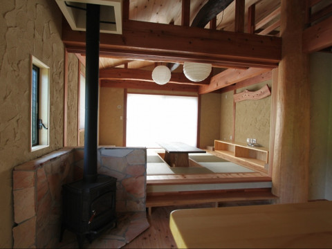 堂領建設　シラス壁施工事例