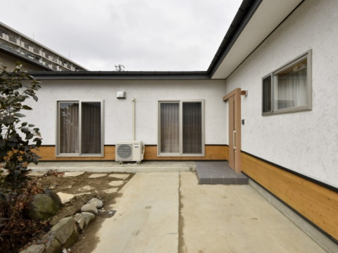 築45年の断熱リノベーション｜緩やかに分かれる二世帯住宅