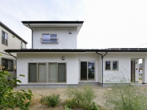 築28年の中古住宅を断熱リノベーション｜二棟を繋げて一棟に