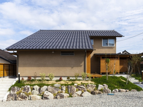 一段ごとに物語がある、日常の動線に本の世界を