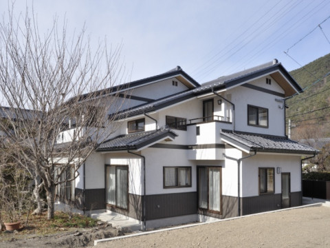 家族で選んだ檜の大黒柱と２間続きの和室がある家