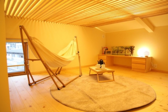 【house plus】天然木の大空間「三沢の家」モデルハウス